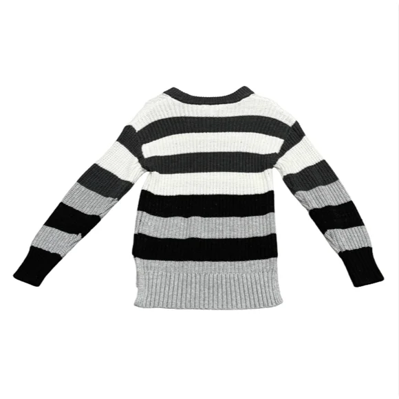 Time & Tru Black, White, and Gray Striped Midweight Sweater - Picture 4 of 4